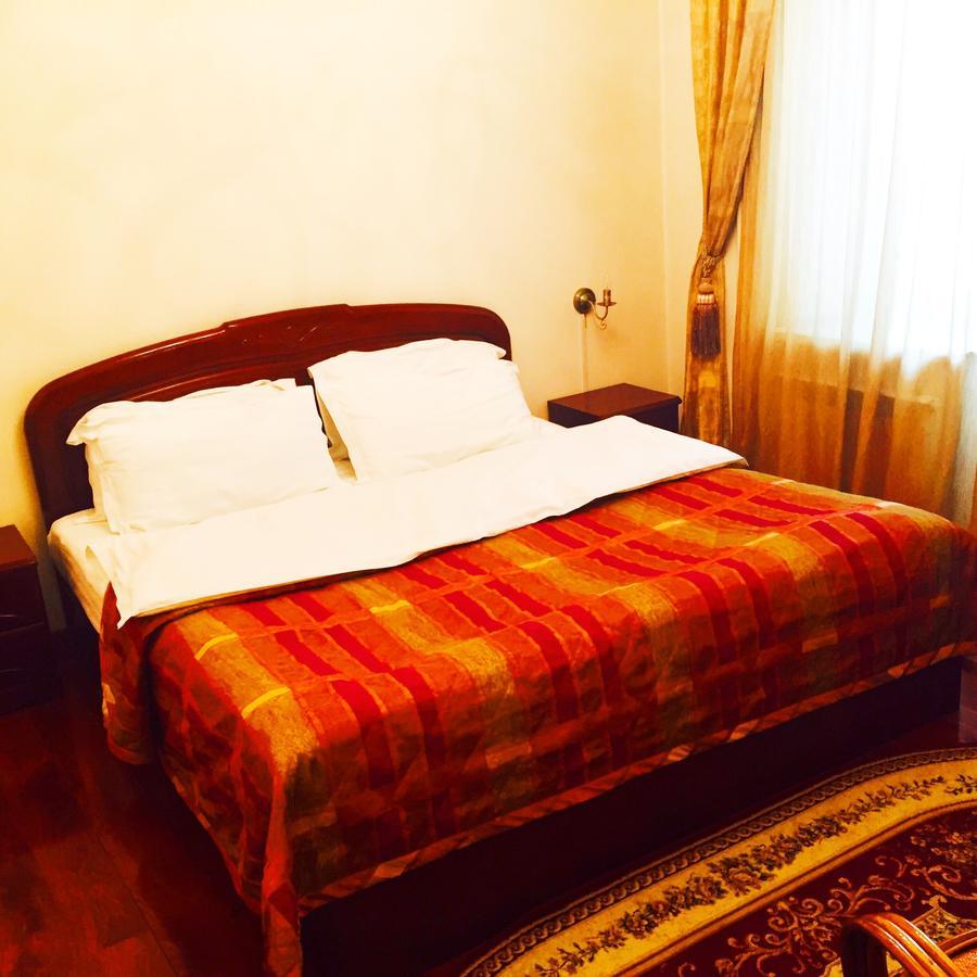 Hotel Ark Ms Taraz Exterior foto