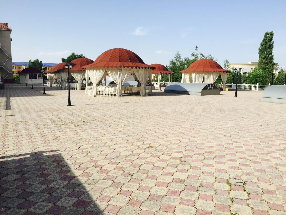 Hotel Ark Ms Taraz Exterior foto